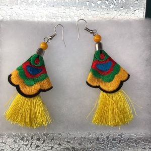 🌸Embroided hand made earings🌸2 for $11🌸